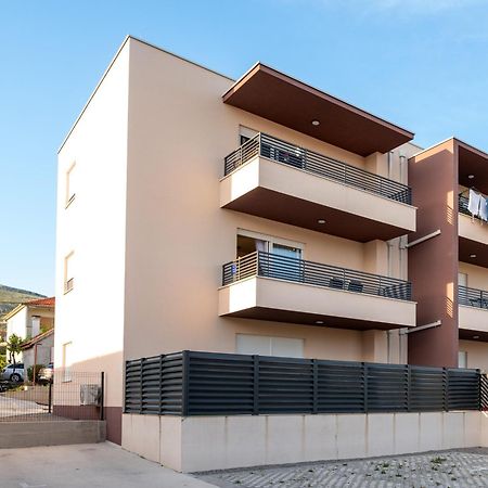 Apartment Ivi Трогір Екстер'єр фото