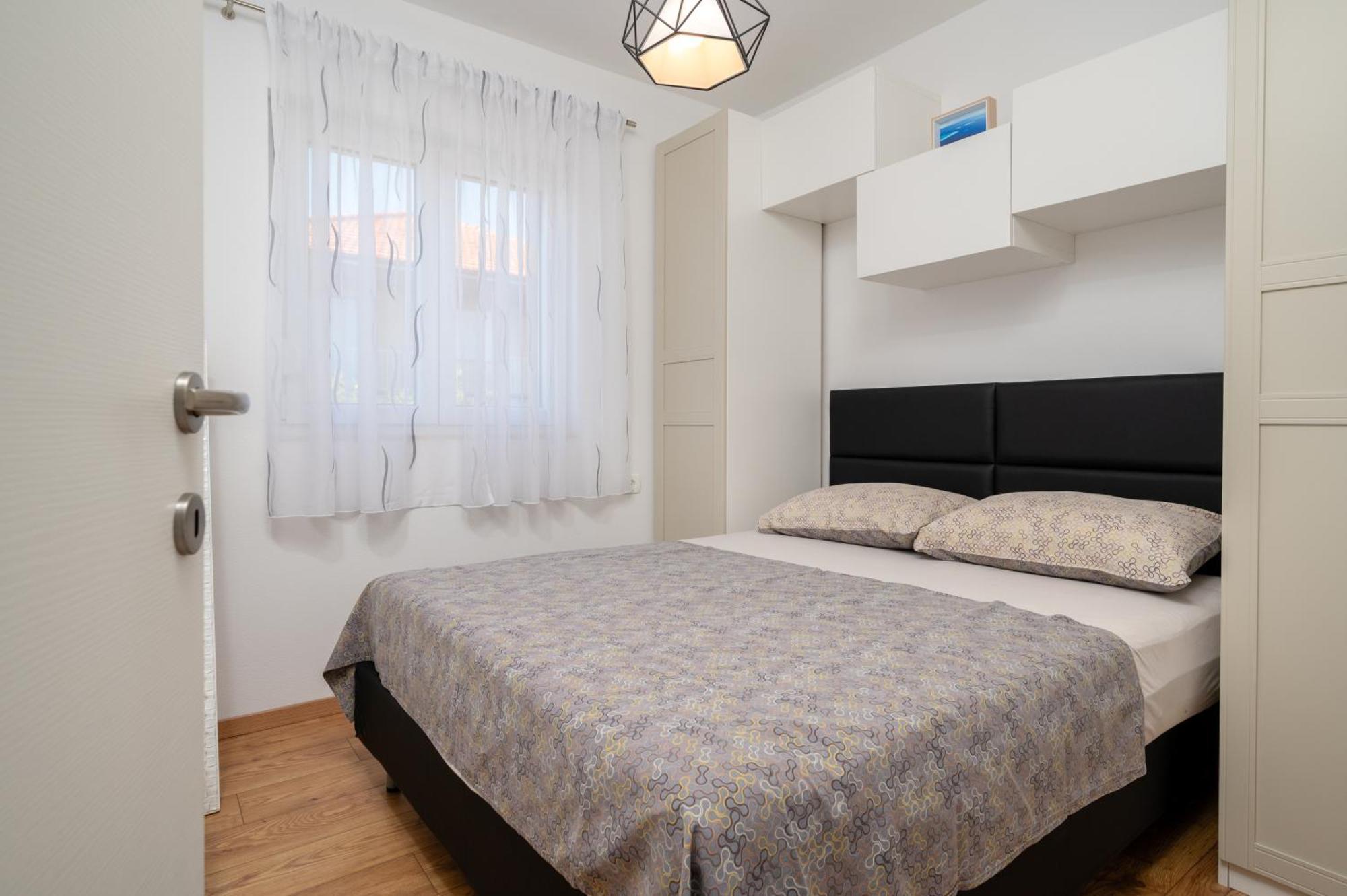 Apartment Ivi Трогір Екстер'єр фото