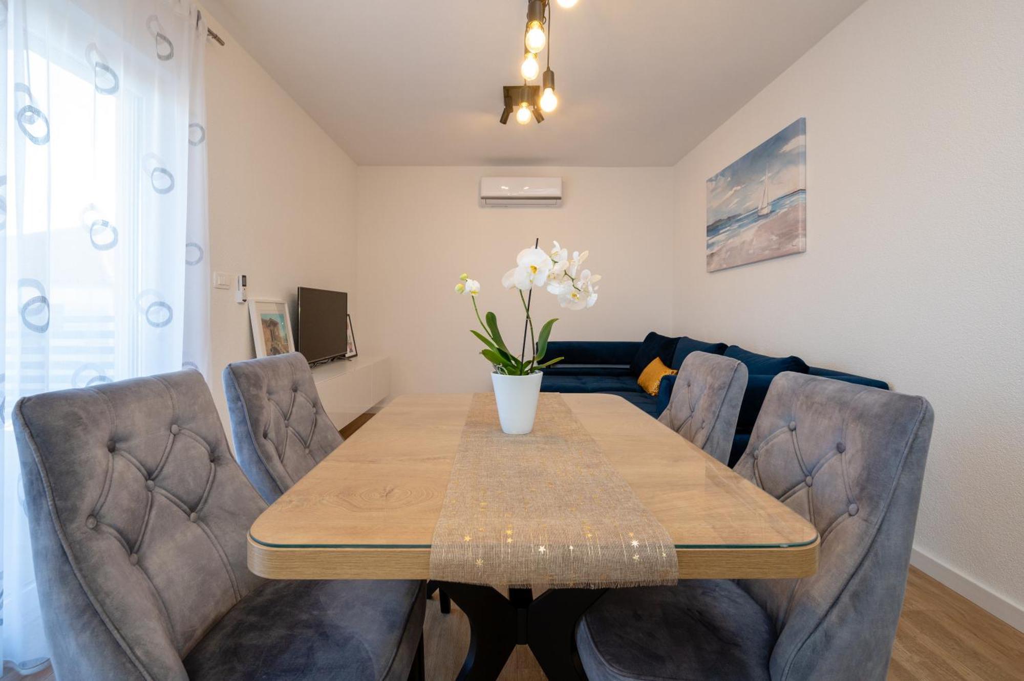 Apartment Ivi Трогір Екстер'єр фото